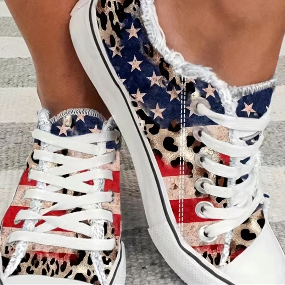 NWT 🇺🇸 AMERICAN FLAG CHEETAH FABRIC SLIP-ON MULES SNEAKERS SLIDES Size 9.5 42